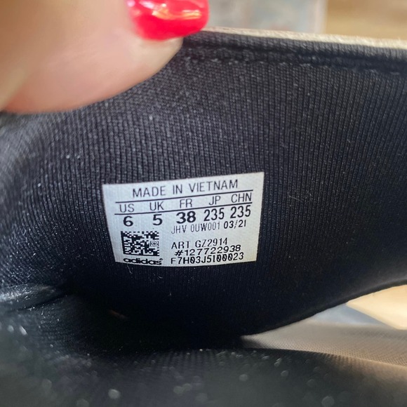 Adidas Adilette Comfort Slides black white unisex womens sz 6 - Picture 7 of 7